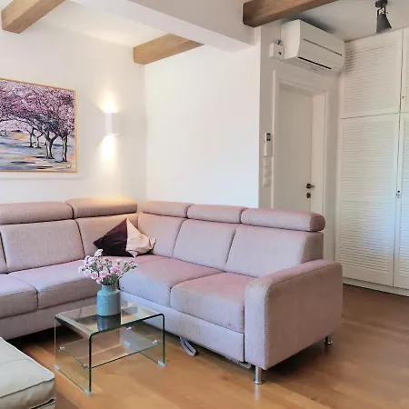 Apartman R.R. Omis Exterior photo